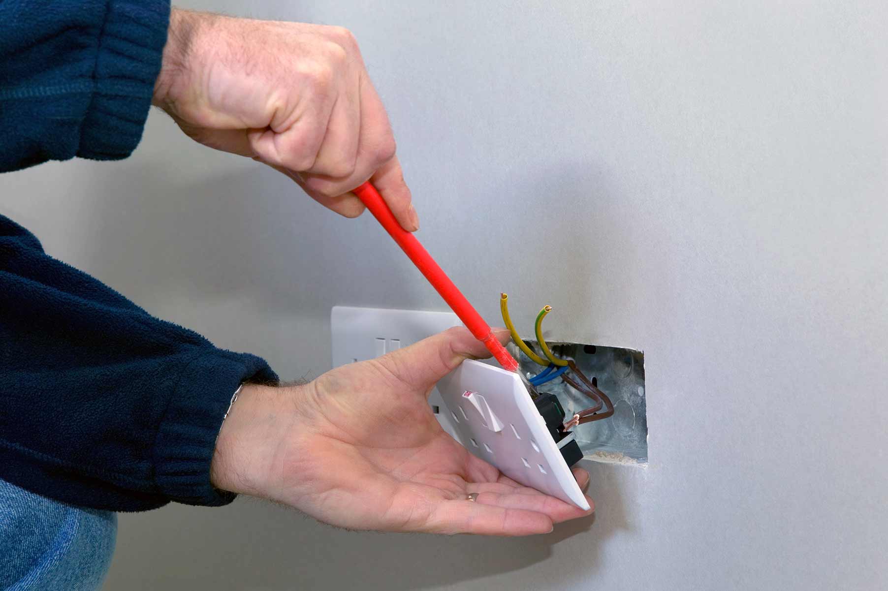 Our electricians can install plug sockets for domestic and commercial proeprties in North Wembley and the local area. 